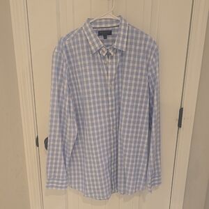 Banana Republic Blue and White Casual Button Down Shirt